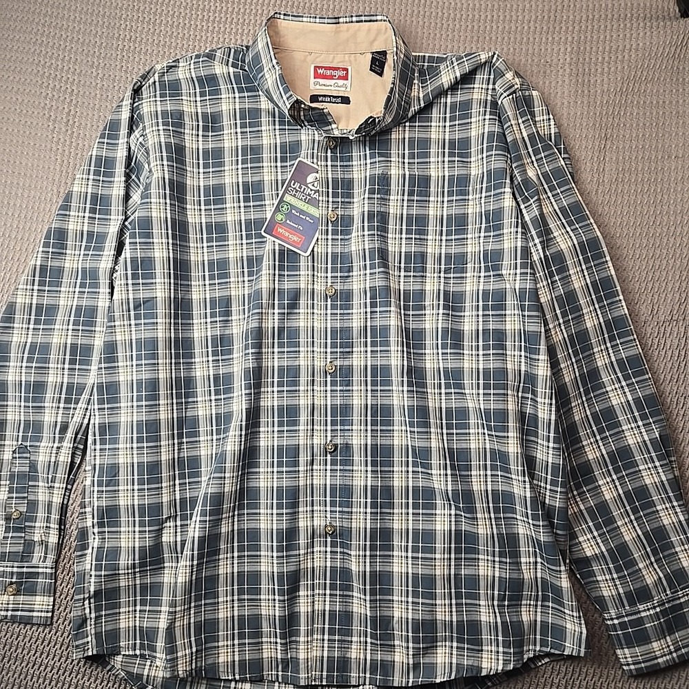 Wrangler Wrinkle Resistant Green Plaid Long Sleeve Button Down Shirt Size L